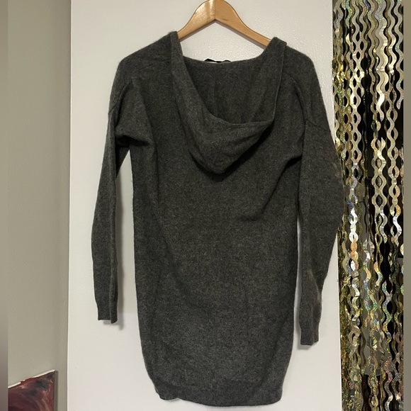 100% cashmere BCBG grey v neck hooded long sleeve sweater hoodie - Picture 4 of 7